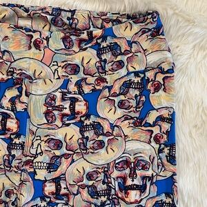 LuLaRoe Multicolor Skull Print Leggings